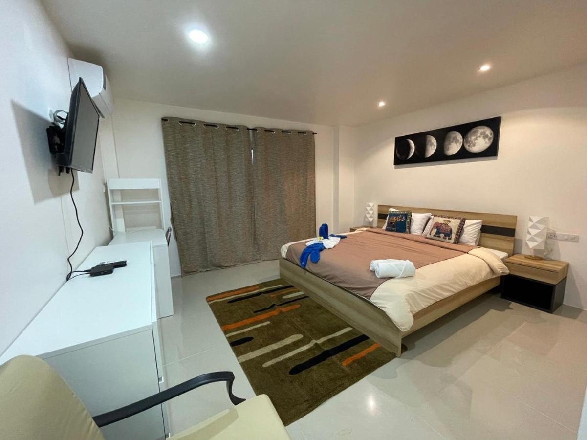 Inn Dulgence Patong Exterior foto